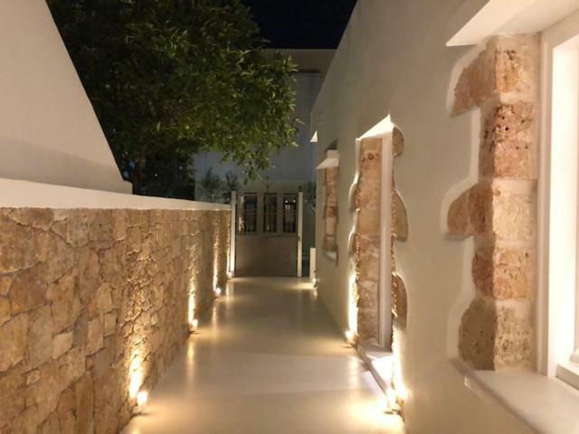 Kostis Parthenis Residence มาเลีย ภายนอก รูปภาพ